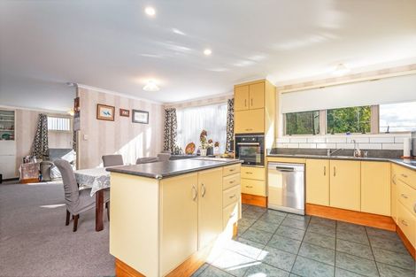 Photo of property in 23 Grey Street, Marton, 4710