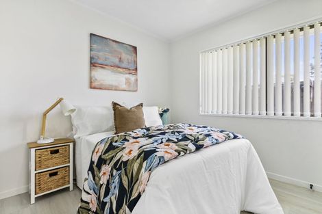 Photo of property in 1/49 Larne Avenue, Pakuranga Heights, Auckland, 2010