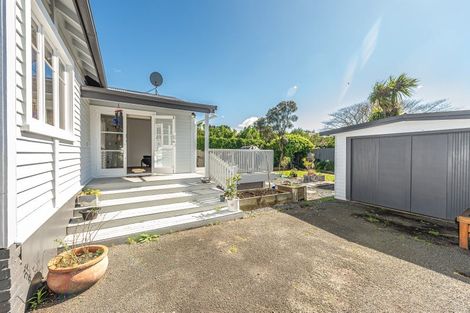 Photo of property in 2 Gonville Avenue, Gonville, Whanganui, 4501