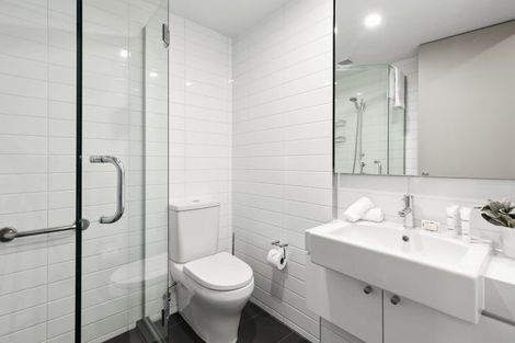 Photo of property in The Beeches Apartments, 4/60 Hallenstein Street, Queenstown, 9300