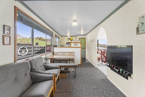 Photo of property in 284 High Street, Eltham, 4322