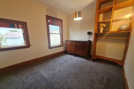 Photo of property in 10 Porritt Avenue, Mount Victoria, Wellington, 6011