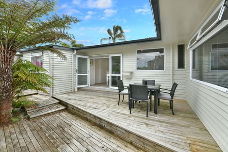 Photo of property in 57 Hatton Road, Orewa, 0931