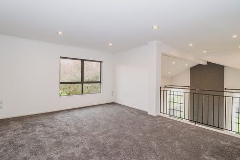 Photo of property in 16 Kinmont Rise, East Tamaki Heights, Auckland, 2016