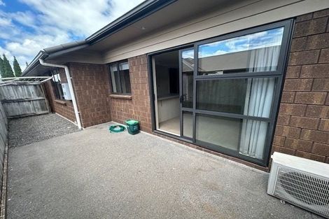 Photo of property in 108u3 Old Farm Road, Hamilton East, Hamilton, 3216