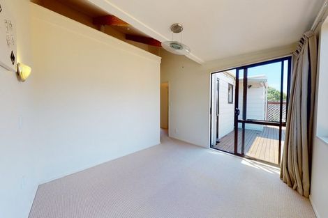 Photo of property in 4 Rangitane Grove, Waitarere Beach, Levin, 5510