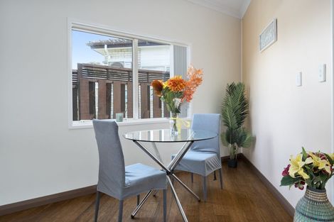 Photo of property in 25c Buscomb Avenue, Henderson, Auckland, 0610