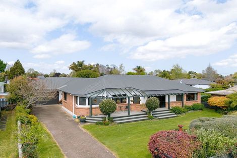 Photo of property in 51 Taylor Street, Cambridge, 3434