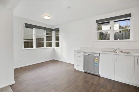 Photo of property in 86a Dimock Street, Titahi Bay, Porirua, 5022