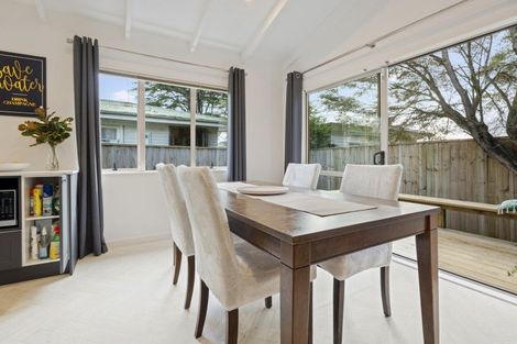 Photo of property in 60 Holmes Road, Manurewa, Auckland, 2102