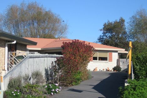 Photo of property in 140 Langdale Avenue, Paraparaumu, 5032