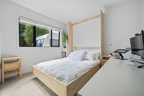 Photo of property in 2 Odlin Lane, Red Beach, 0932