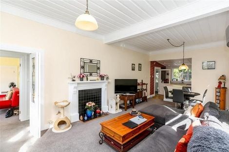 Photo of property in 18 Bracken Street, New Plymouth, 4310
