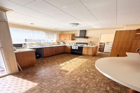 Photo of property in 18 Marvon Downs Avenue, Pakuranga Heights, Auckland, 2010