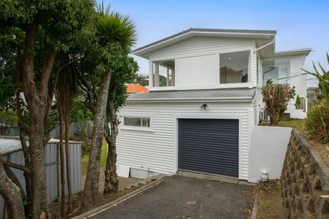 Photo of property in 2 Ironside Road, Johnsonville, Wellington, 6037