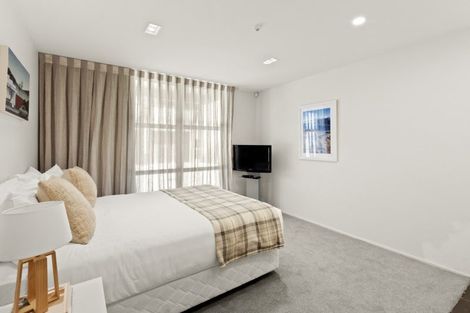 Photo of property in The Beeches Apartments, 4/60 Hallenstein Street, Queenstown, 9300