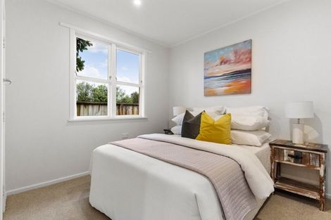 Photo of property in 14 Roseneath Place, Birkdale, Auckland, 0626