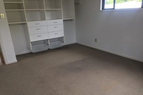 Photo of property in 9 Quo Vadis Place, Red Beach, 0932