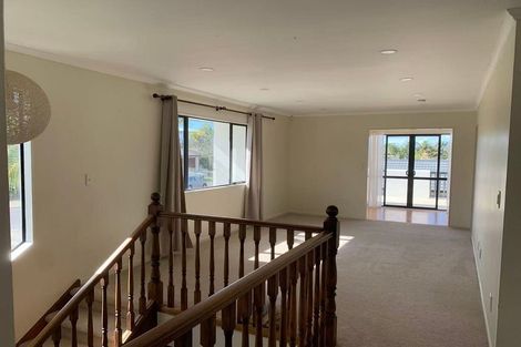 Photo of property in 3 Coventry Way, Long Bay, Auckland, 0630