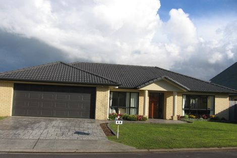 Photo of property in 2a Nier Place, East Tamaki Heights, Auckland, 2016