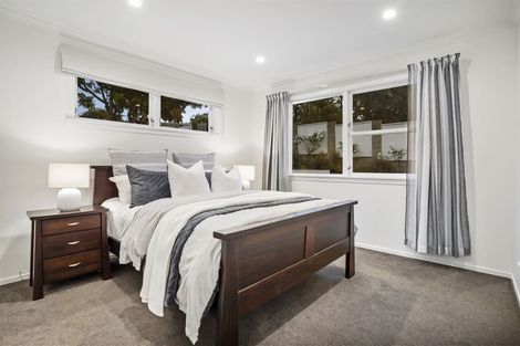 Photo of property in 58 Eskdale Road, Birkdale, Auckland, 0626