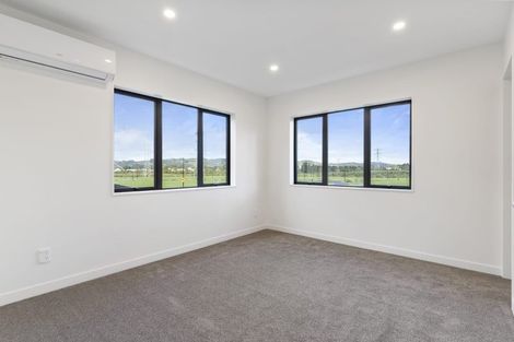Photo of property in 80b Kahui Parade, Karaka, 2113