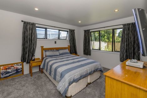 Photo of property in 8 Gladys Place, Levin, 5510