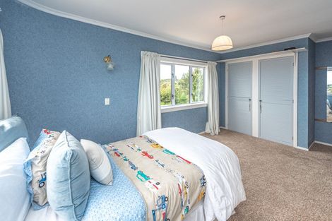 Photo of property in 12 Rawhiti Place, Saint Johns Hill, Whanganui, 4501