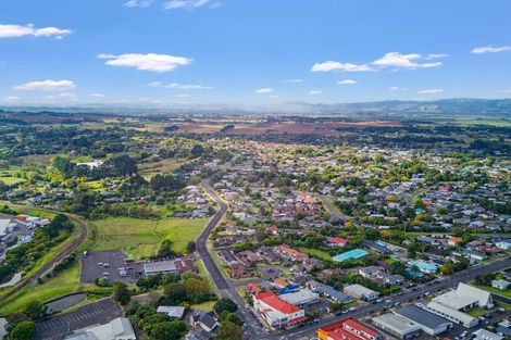 Photo of property in 2a Civic Place, Waiuku, 2123