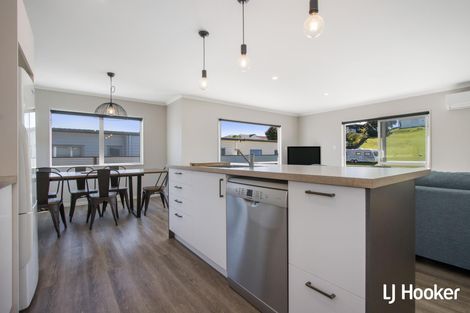 Photo of property in 4 Sandy Place, Waihi Beach, 3611