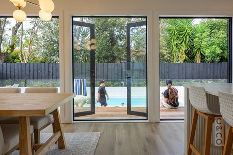 Photo of property in 15 Edward Street, Riverhead, 0820