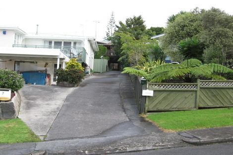 Photo of property in 1/7 Tui Vale Road, Shelly Park, Auckland, 2014