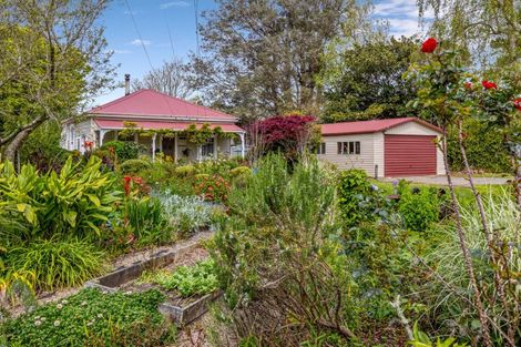 Photo of property in 840 Pukearuhe Road, Waiiti, Urenui, 4377