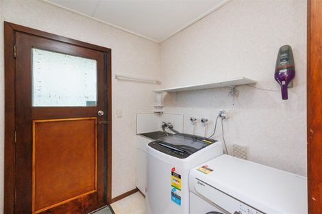 Photo of property in 12b Oxford Street, Marton, 4710