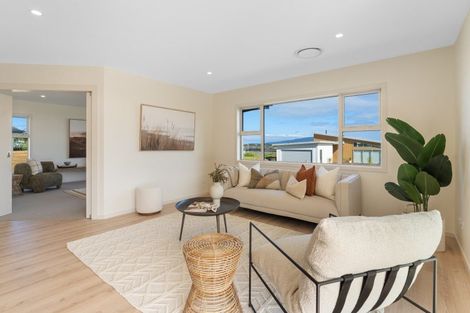 Photo of property in 30 Huia Street, Waikanae, 5036