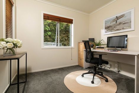 Photo of property in 33 Penzance Road, Mairangi Bay, Auckland, 0630