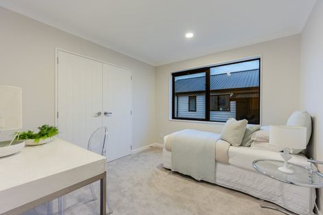 Photo of property in 21 Tawatawa Street, Long Bay, Auckland, 0630