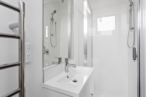 Photo of property in 1e Gloucester Road, Manurewa, Auckland, 2102