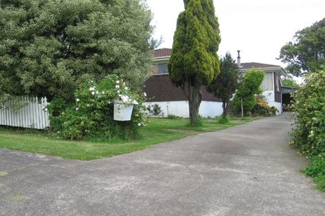 Photo of property in 4 Caringbah Drive, Papatoetoe, Auckland, 2025