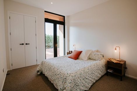 Photo of property in 13 Fern Burn Close, Wanaka, 9305