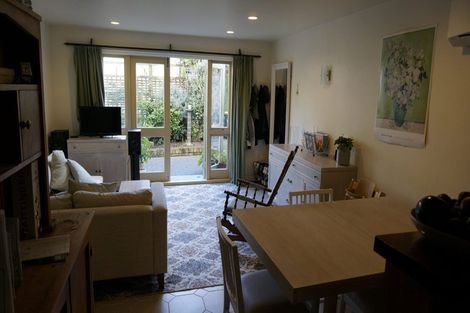Photo of property in 24a Aro Street, Aro Valley, Wellington, 6021