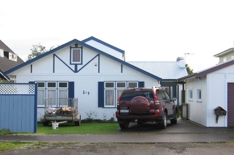 Photo of property in 10 Jensen Street, Hokowhitu, Palmerston North, 4410