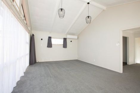 Photo of property in 24 Forest Lake Road, Forest Lake, Hamilton, 3200