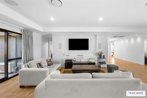 Photo of property in 21 Te Ara Aukati Terrace, Pokeno, 2471