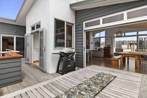 Photo of property in 316b Ocean Road, Whangamata, 3620