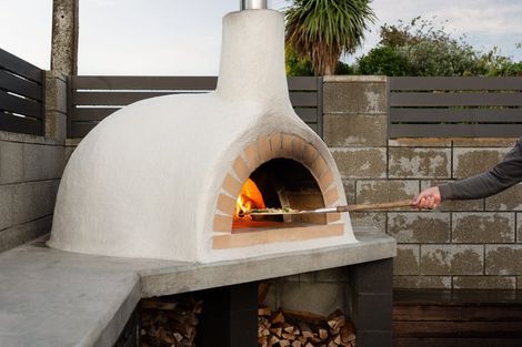 Photo of property in 180 Sandwich Road, St Andrews, Hamilton, 3200