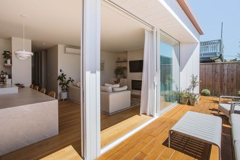 Photo of property in 55b Belt Road, New Plymouth, 4310