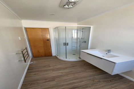 Photo of property in 66- 68 Waihora Crescent, Waitangirua, Porirua, 5024