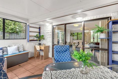 Photo of property in 3 Caroline Crescent, Highbury, Palmerston North, 4412