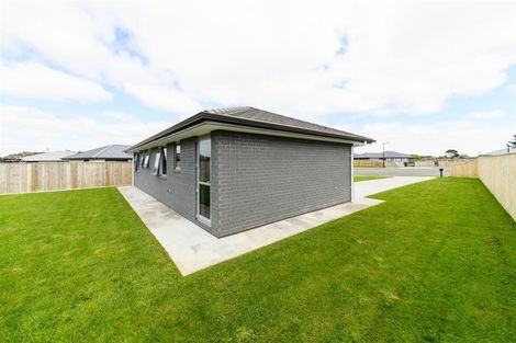 Photo of property in 35 Oldfield Lane, Marton, 4710